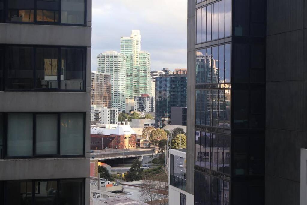 Apartment Entire 1 Bedroom Southbank - Gym Pool Sauna 1 Step To Crown Casino Melbourne