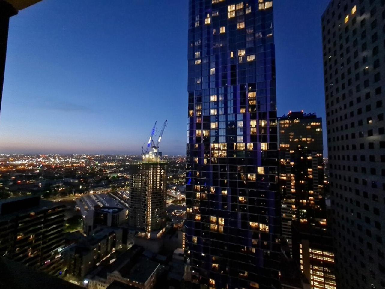 Fantastic View 2br1ba In Cbd Wifi Balcony