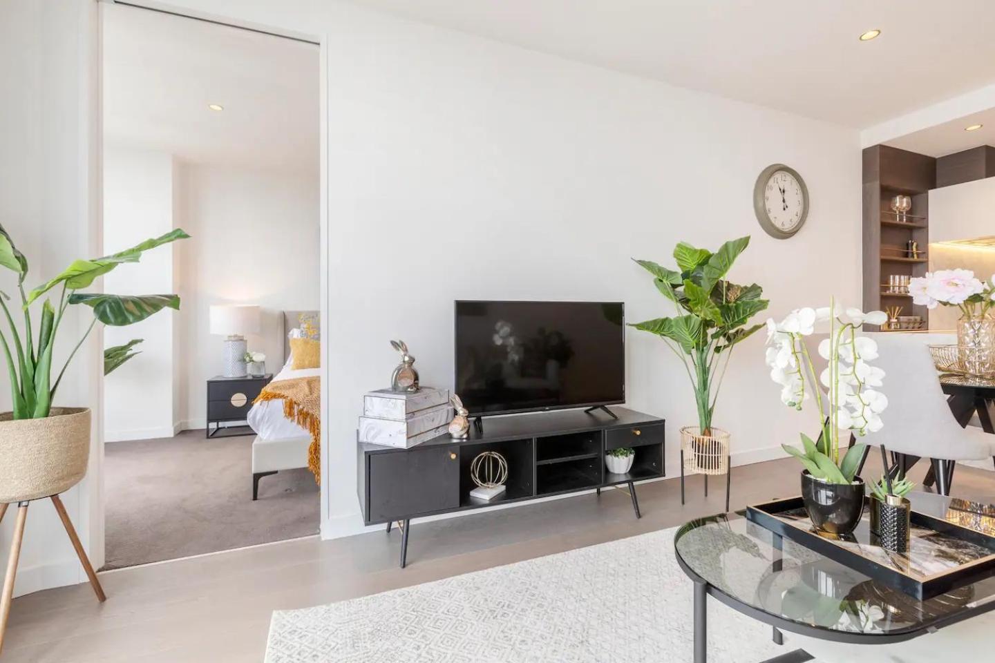 Queens Place Classy Lvl 69 W Skyline Views Melbourne