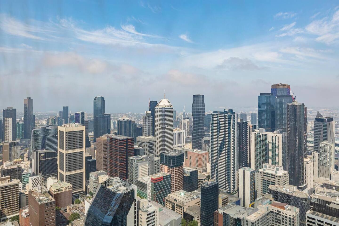 Queens Place Classy Lvl 69 W Skyline Views Apartment *