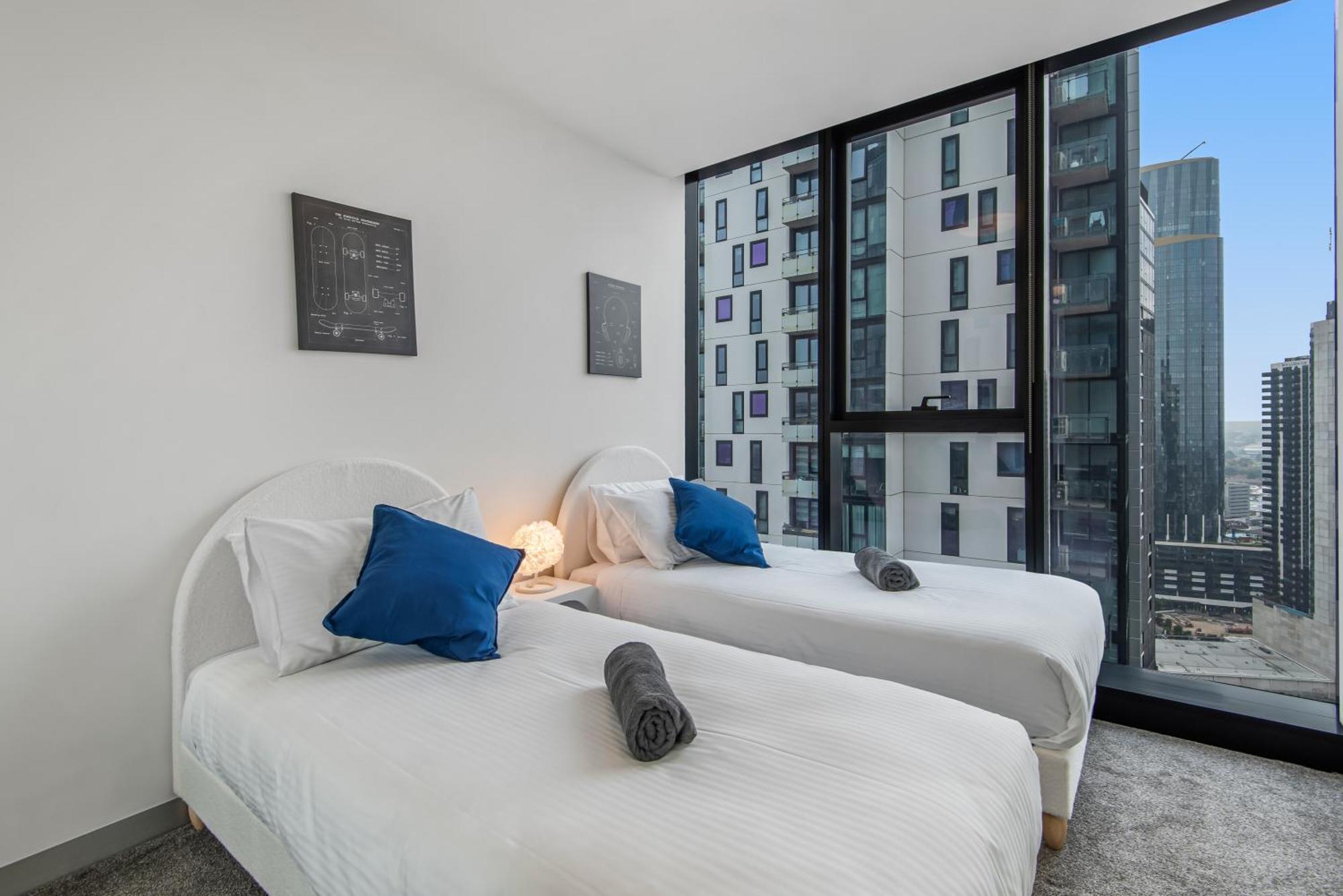 Apartment Complete Host The Bank *