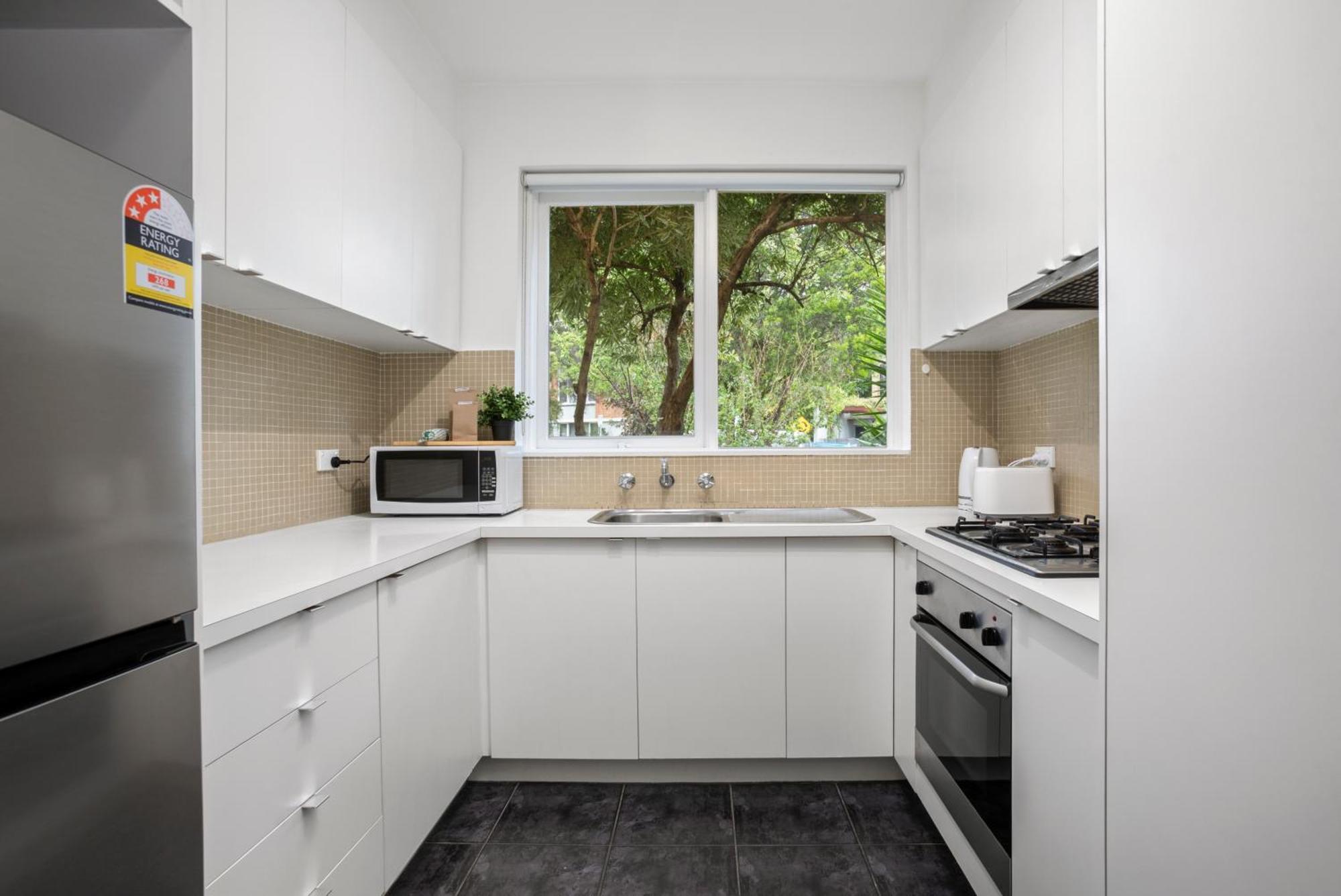 Complete Host Cromwell Rd Apartment Melbourne