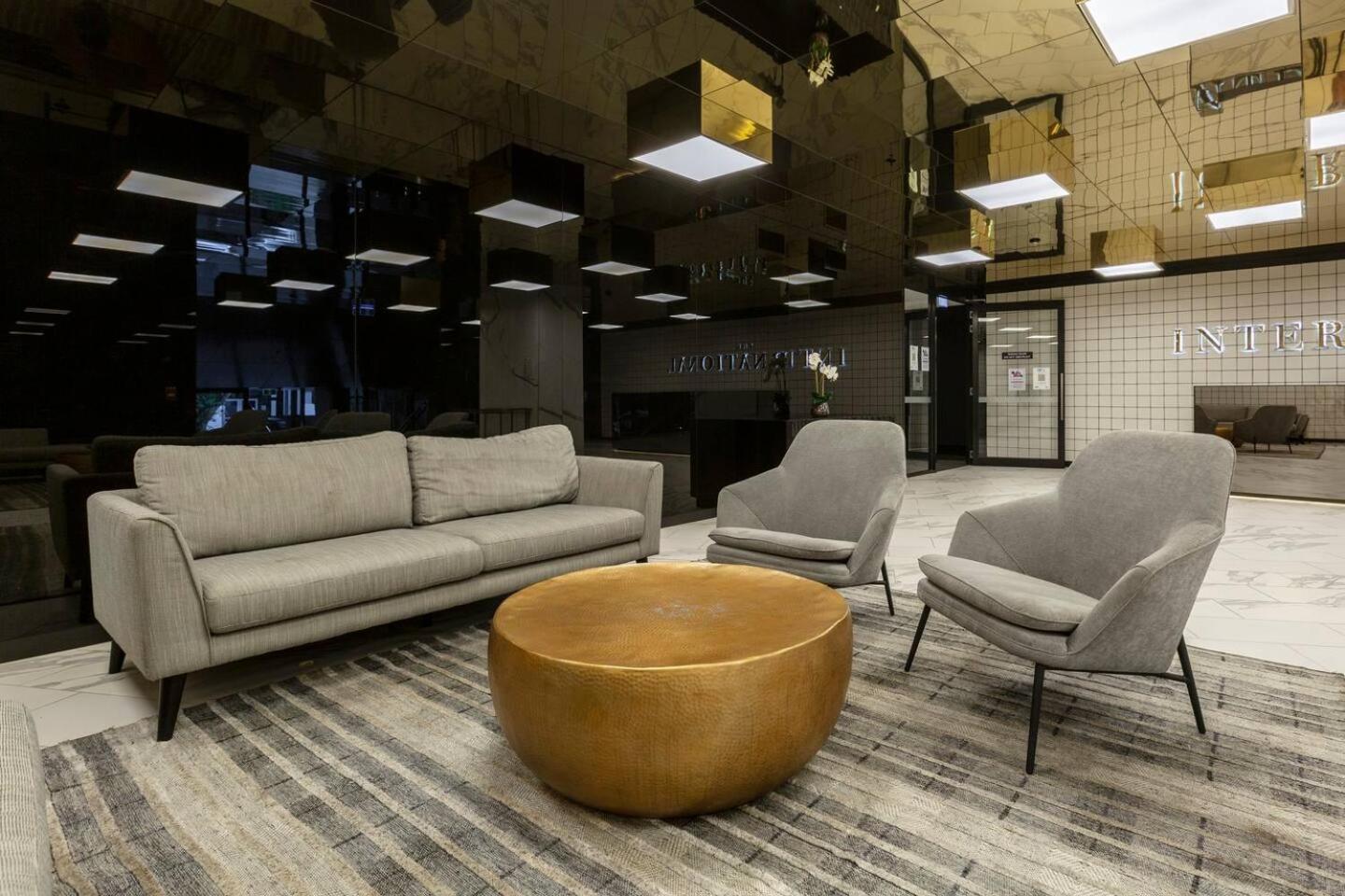 Stylish Southbank Sweeping Bay & Views Apartment Melbourne