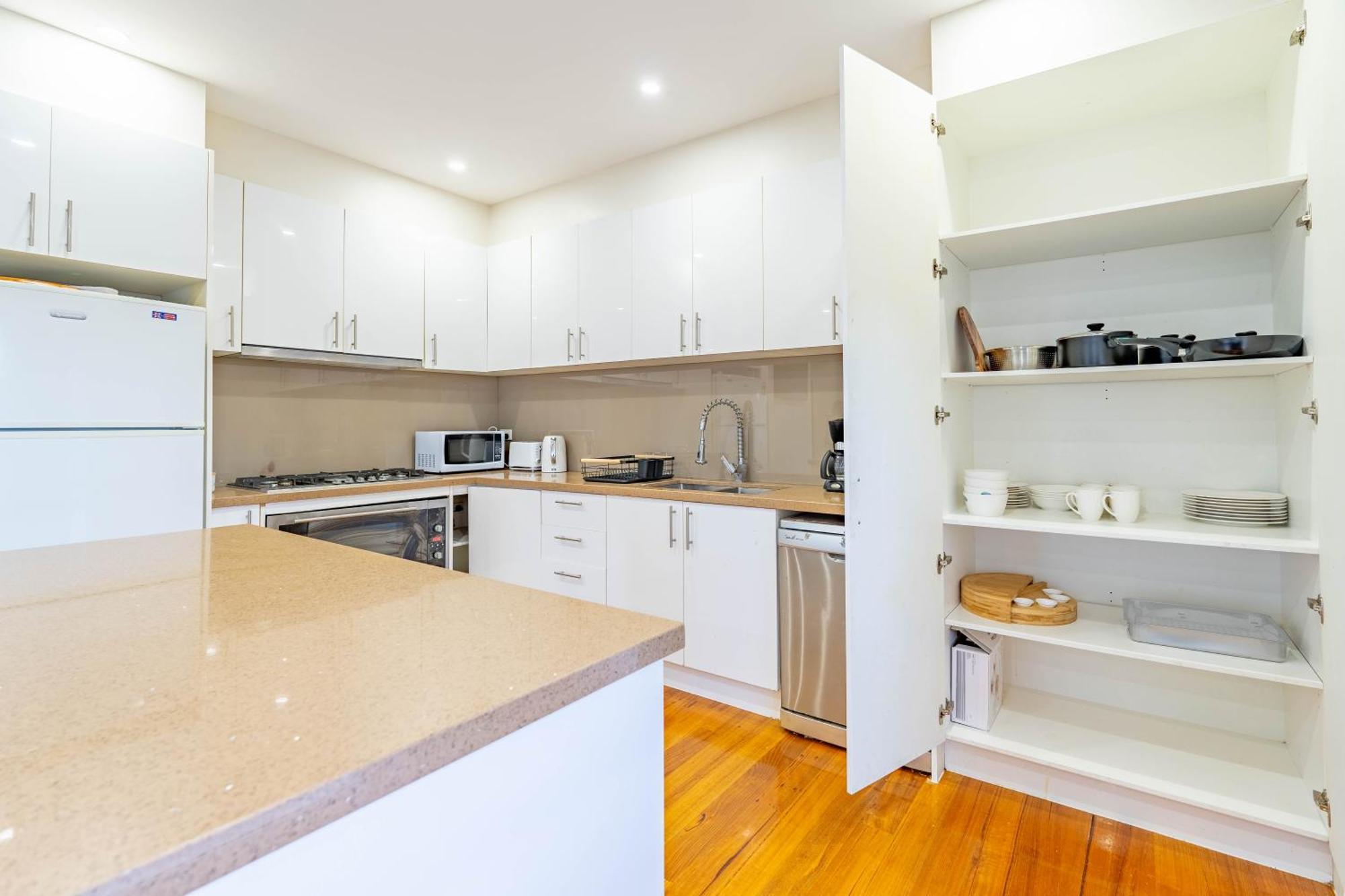 Apartment Hidden Gem - 3 Bedroom Townhouse In Heidelberg West