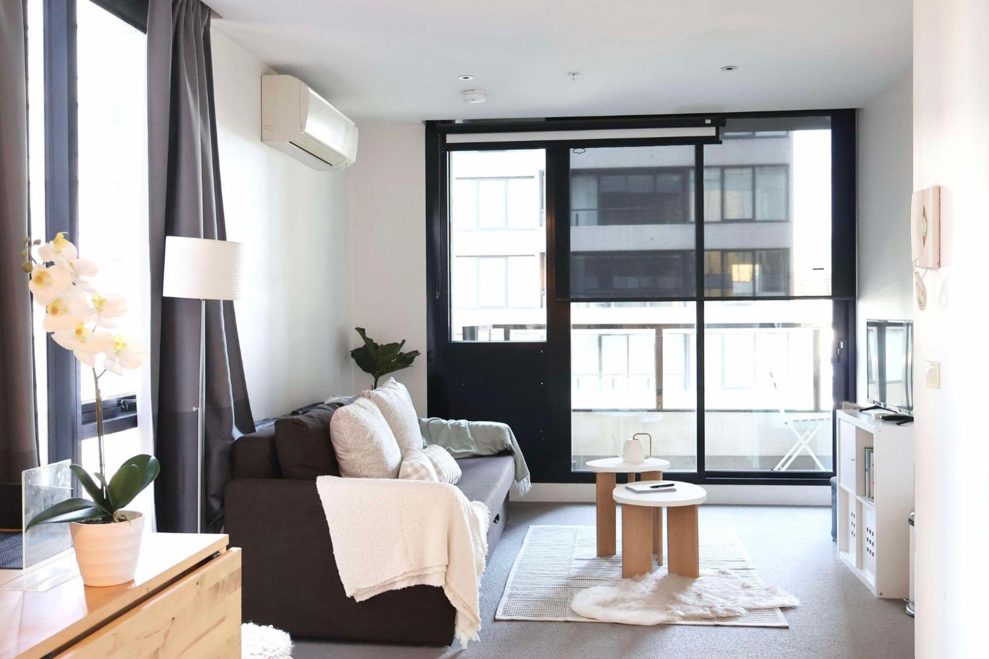 Entire 1 Bedroom Southbank - Gym Pool Sauna 1 Step To Crown Casino Melbourne
