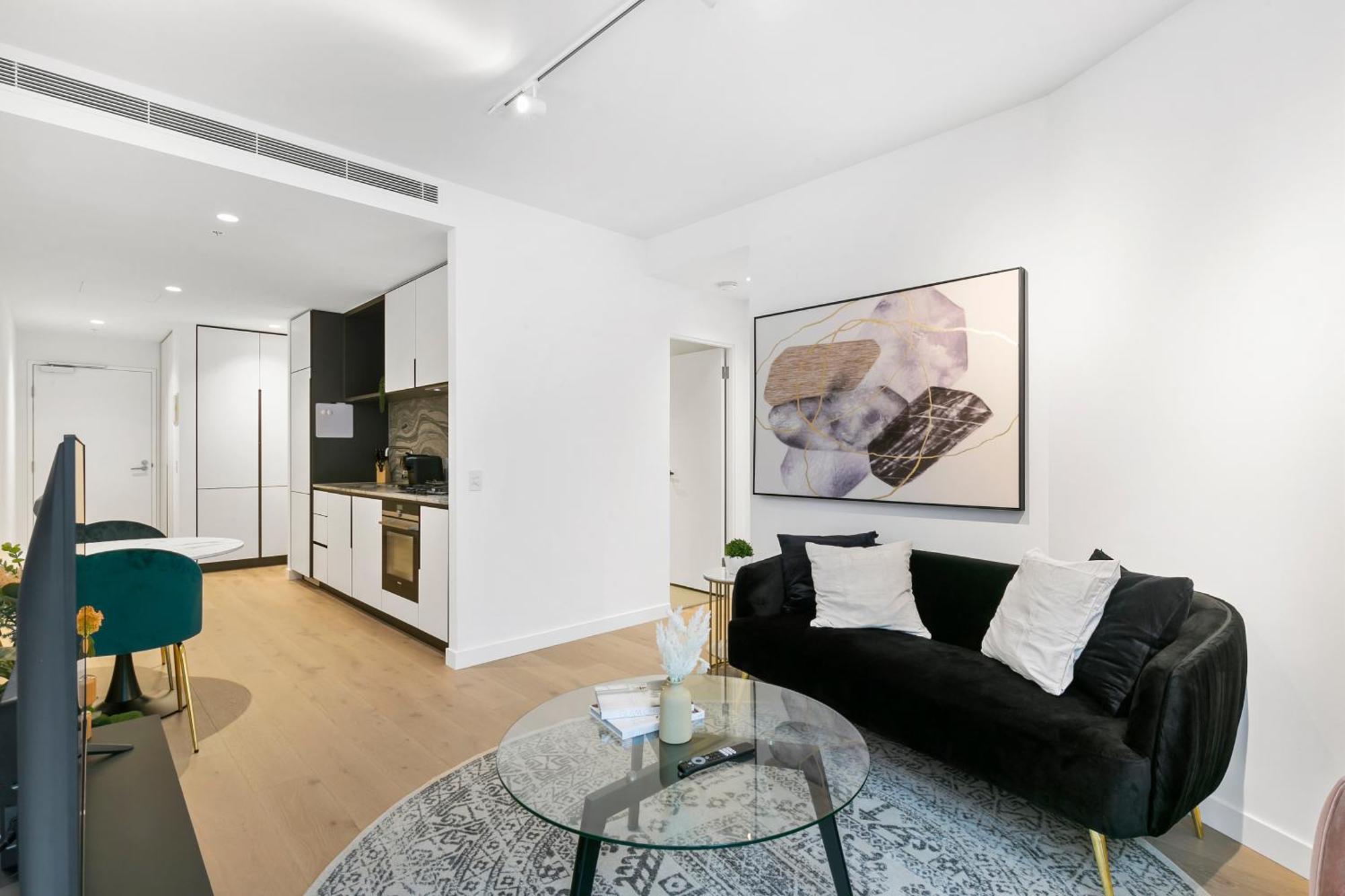 Floor In Location W Gym, Pool & Wifi Melbourne