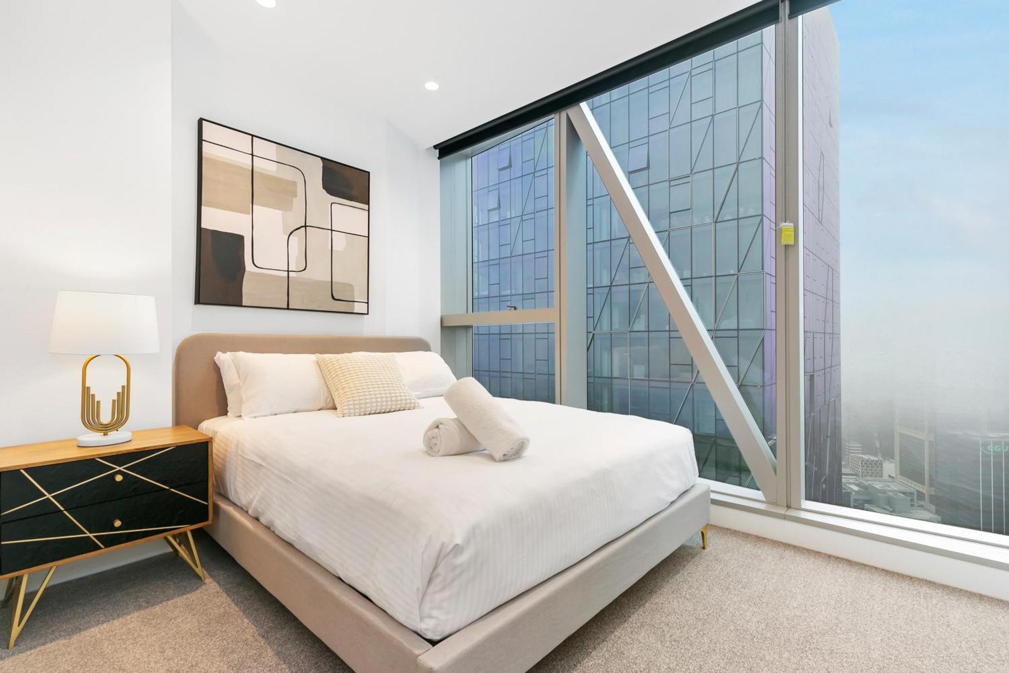 Apartment Floor In Location W Gym, Pool & Wifi