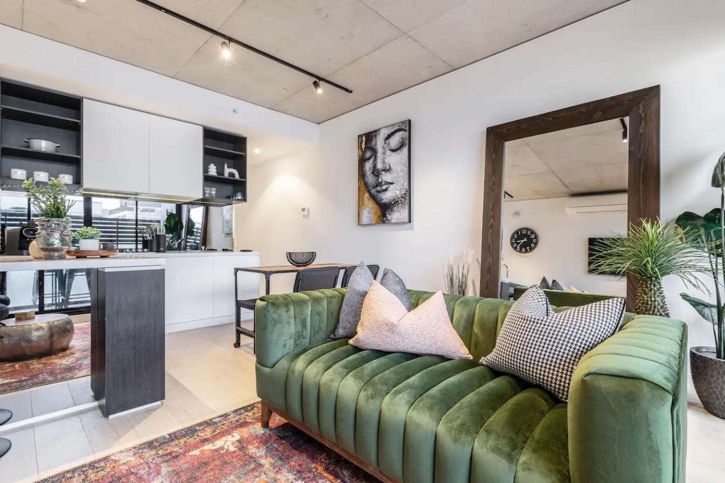 Apartment Industrialstyle Pad In Cool Grungy Neighborhood *