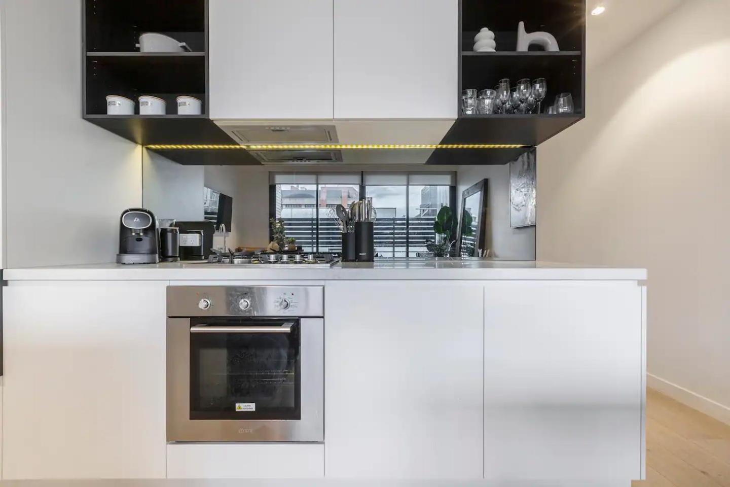 Apartment Industrialstyle Pad In Cool Grungy Neighborhood *