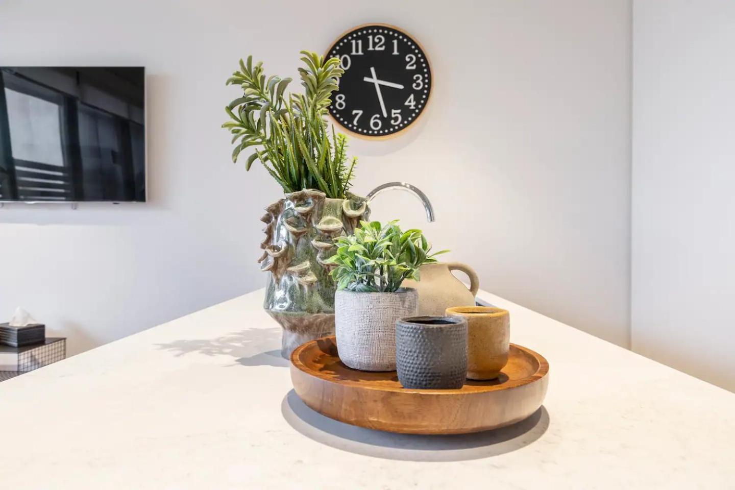 Apartment Industrialstyle Pad In Cool Grungy Neighborhood Melbourne