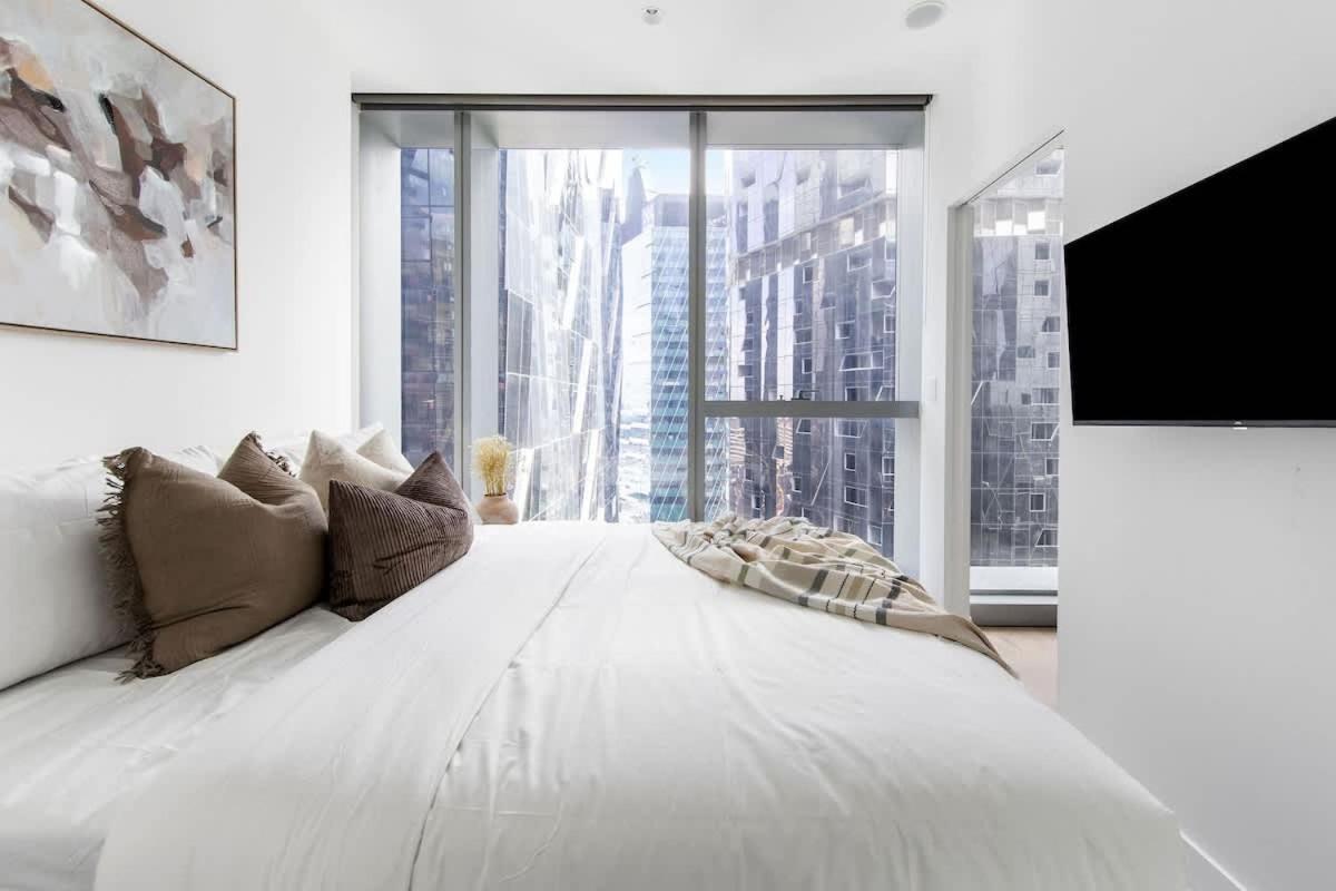 Chic 2br Opposite Southern Cross Views *
