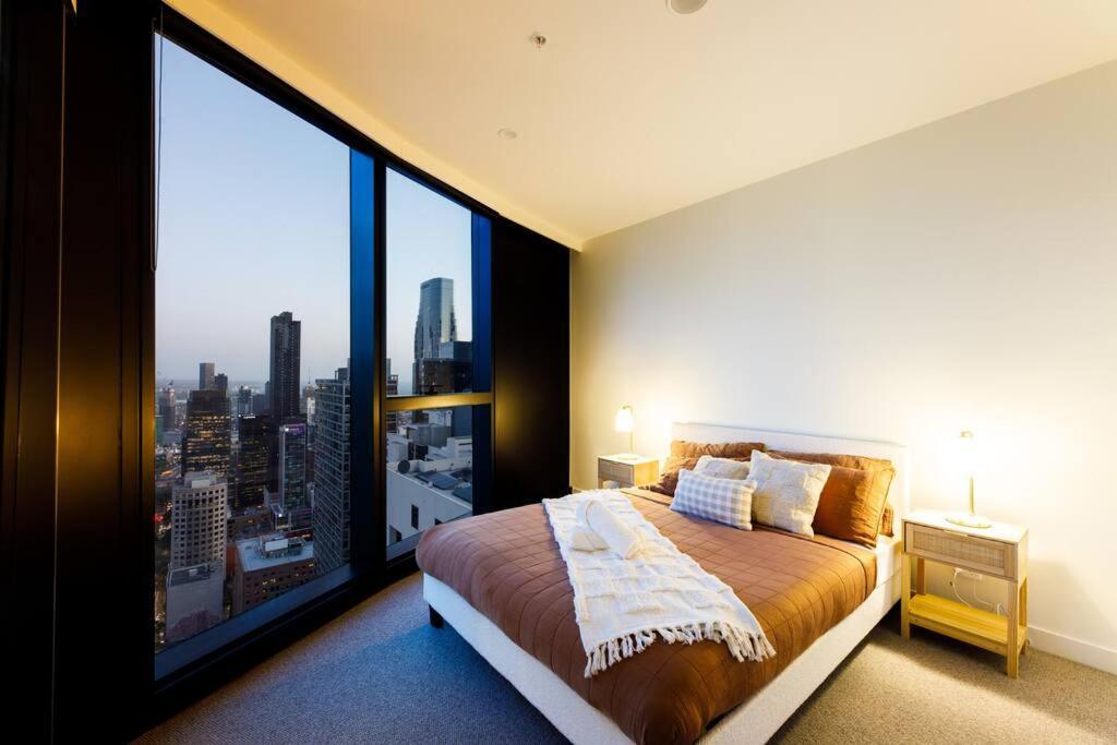 Sky Rise View And Outdoor Jacuzzi Cozy Apartment Melbourne