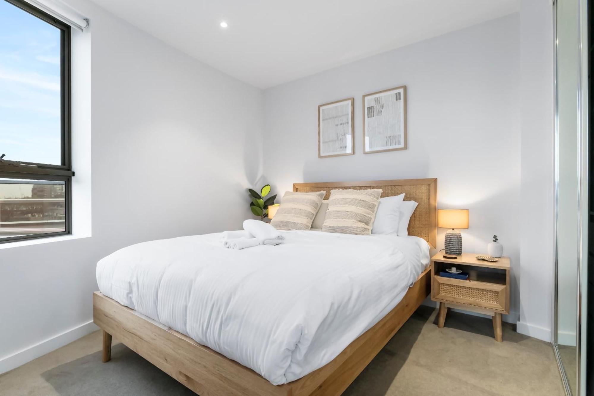 Apartment Stylish And Modern With Large Balcony, Wifi And Parking Melbourne