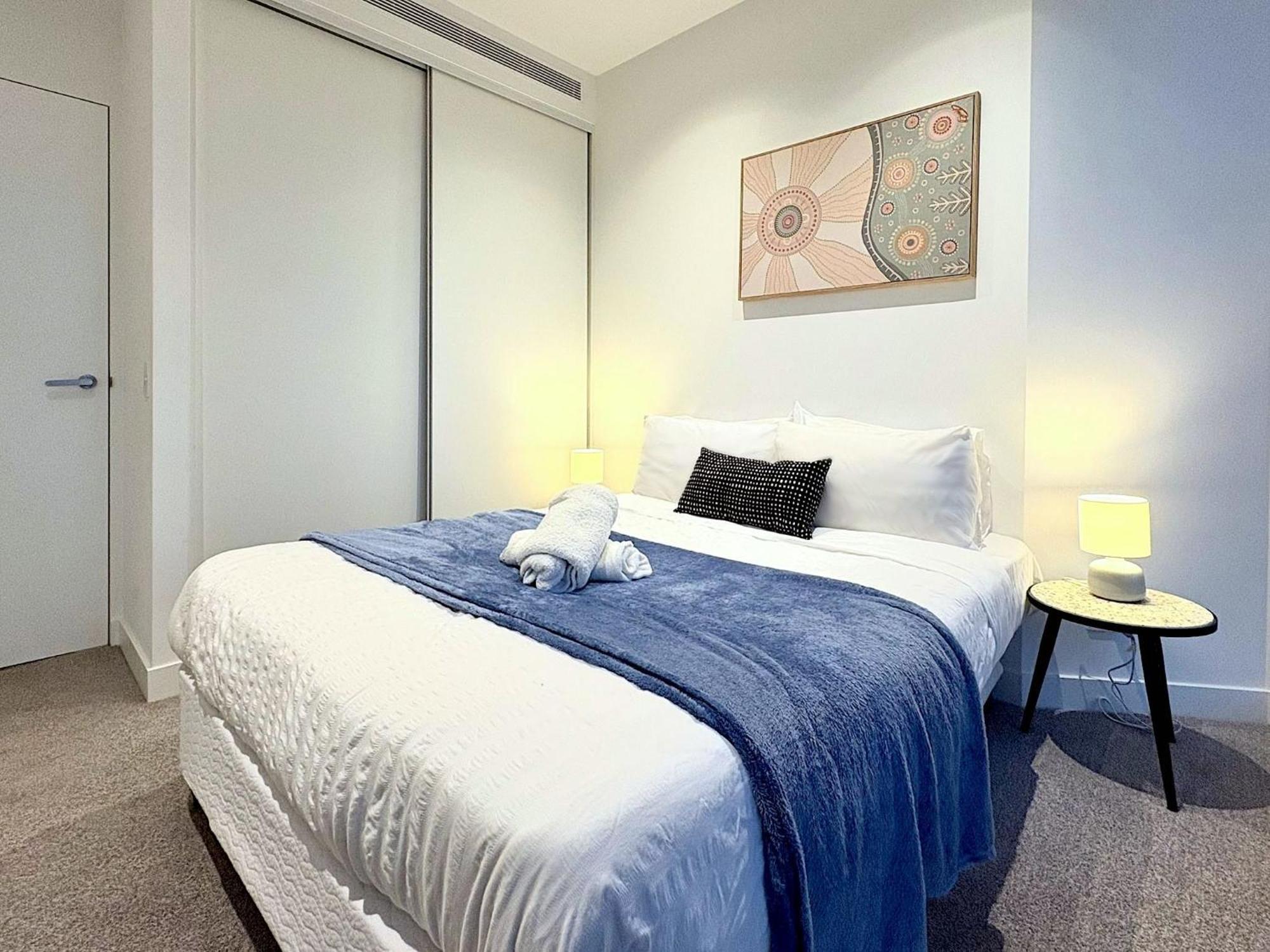 Mega Style West Side Place Apartment *