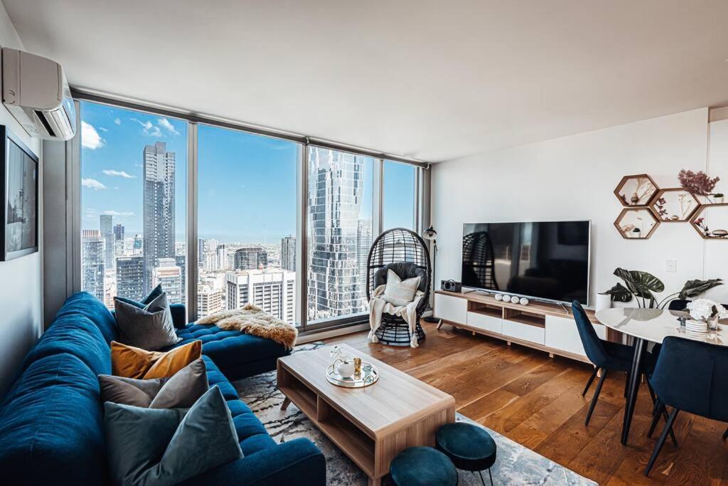 Breathtaking Views In Location With Parking Apartment *
