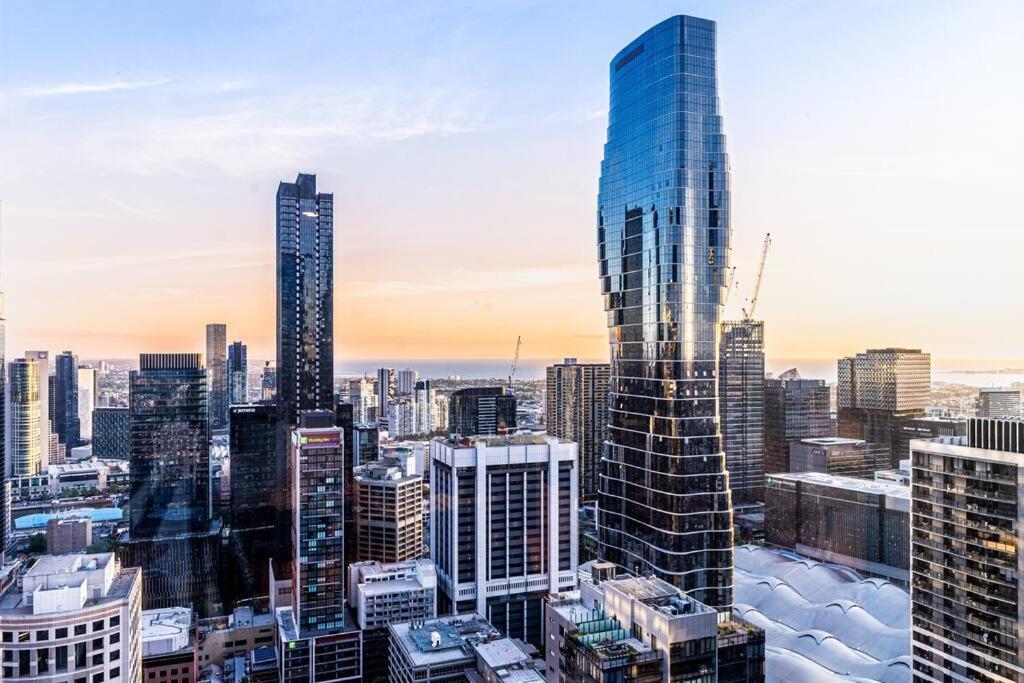 Apartment Breathtaking Views In Location With Parking *