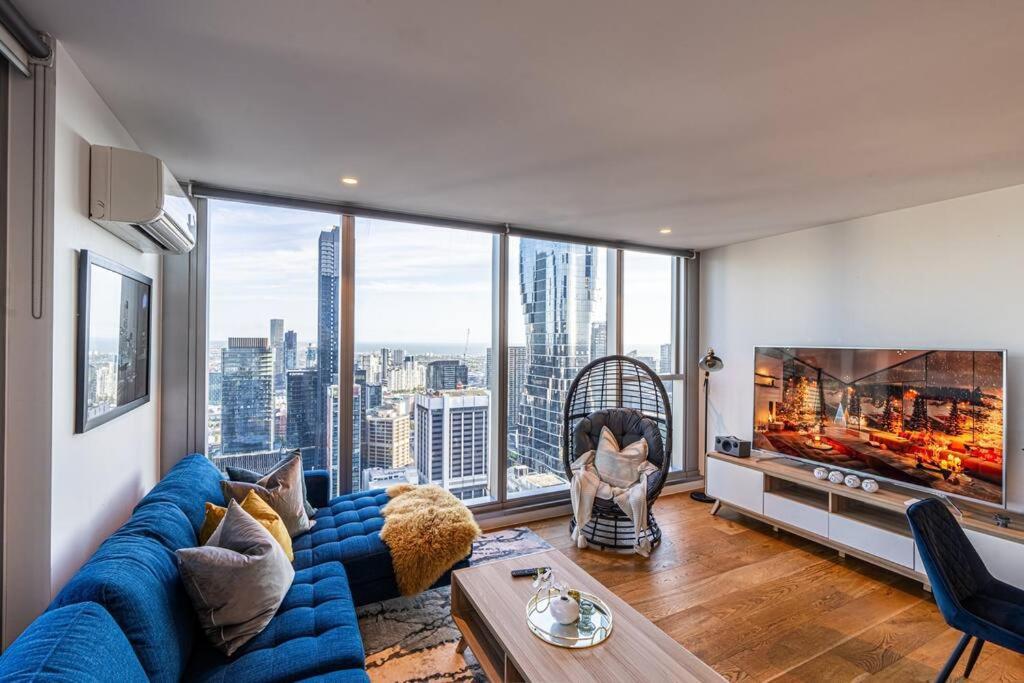 Breathtaking Views In Location With Parking