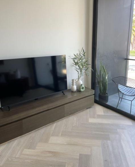Heart Of St Kilda Apartment
