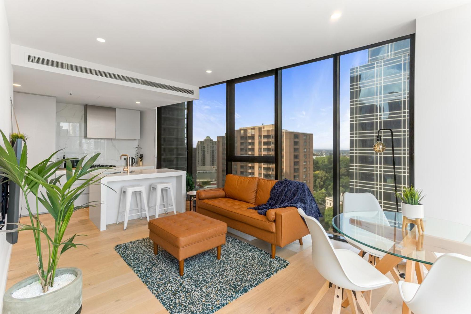 Apartment High-rise Elegant 1-bed Pad