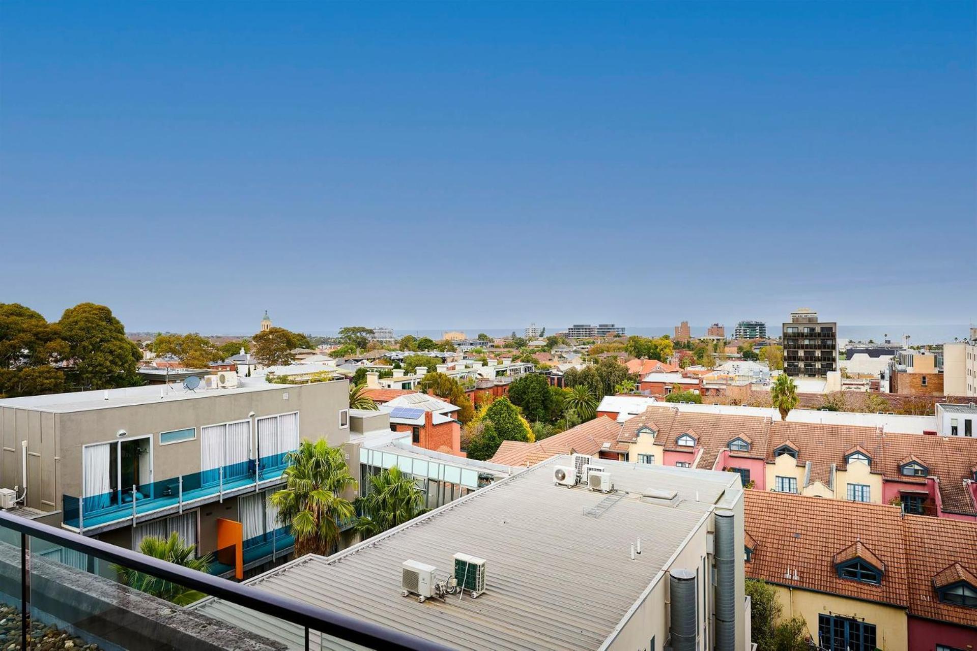 Stylish 2-bed With Sea Views And Parking Apartment Melbourne