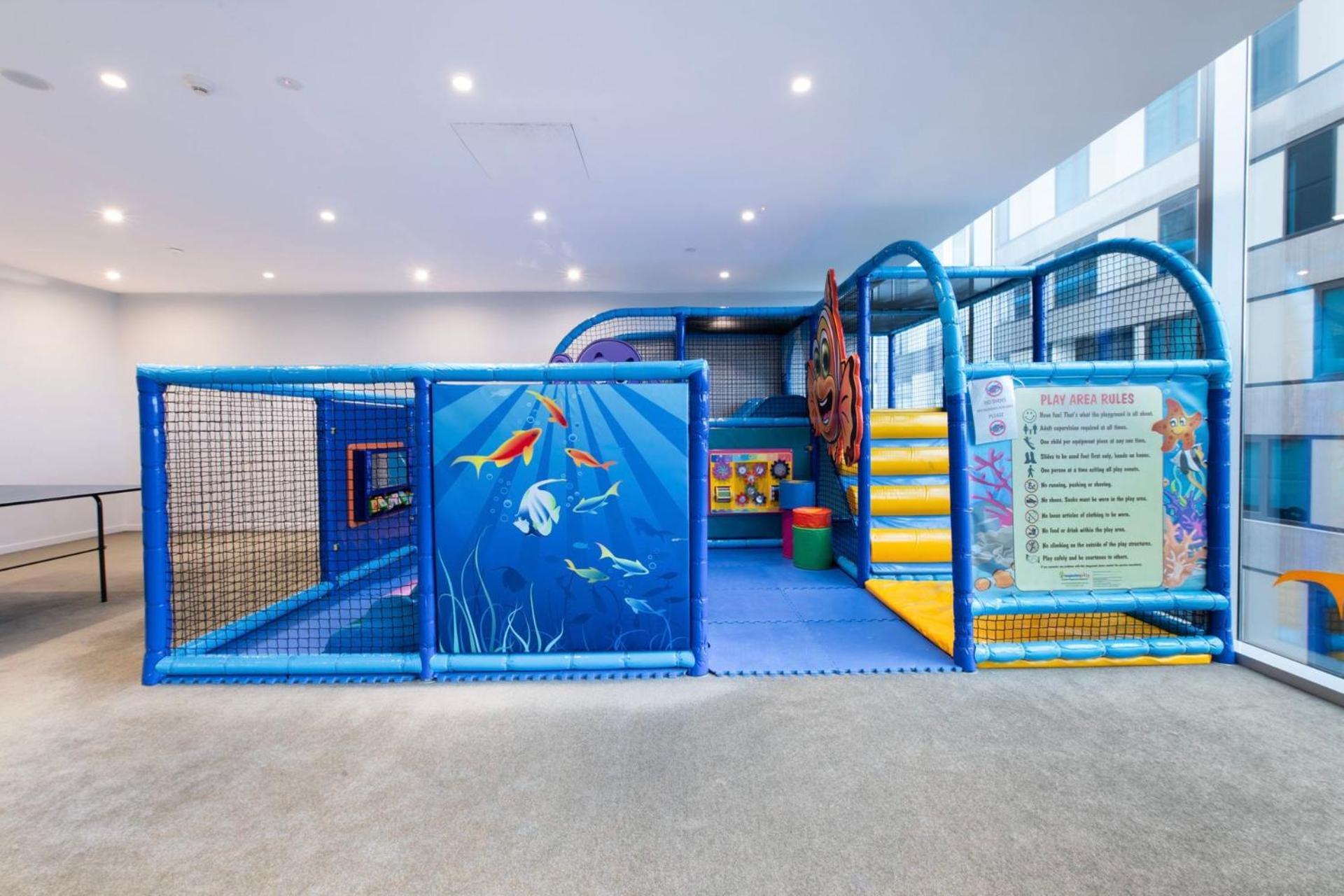 Spectacular 3-bedroom Penthouse With Private Lift On St Kilda Rd Apartment Melbourne