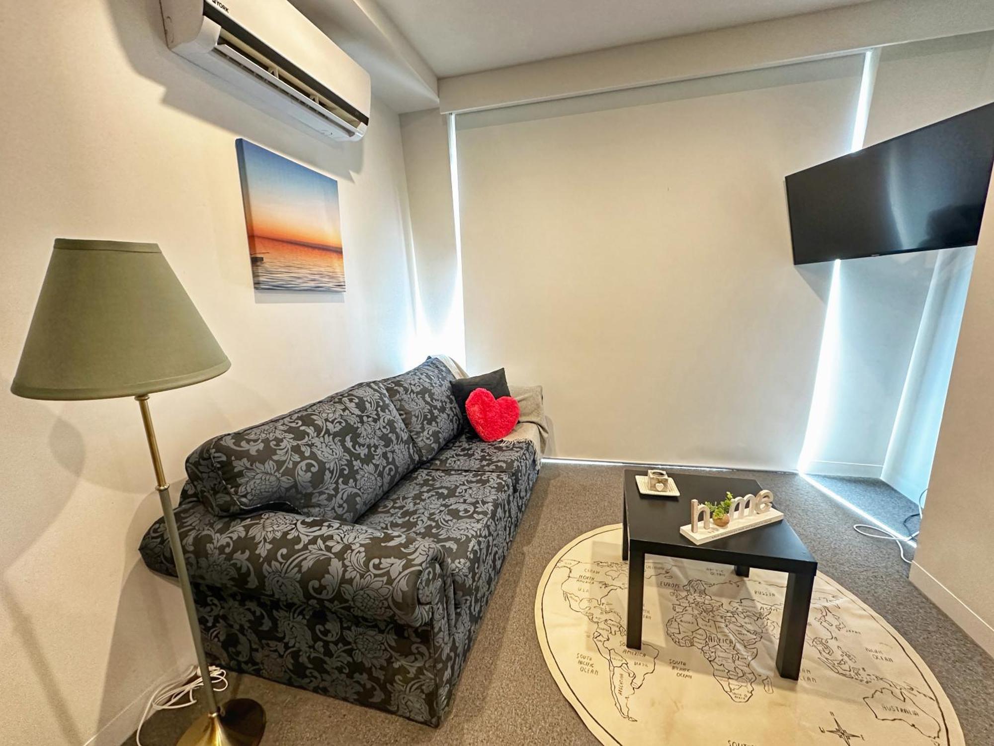 Apartment Mt2506 - 1 Bedroom Huts Nestled In The Docklands With Gym & Pool *