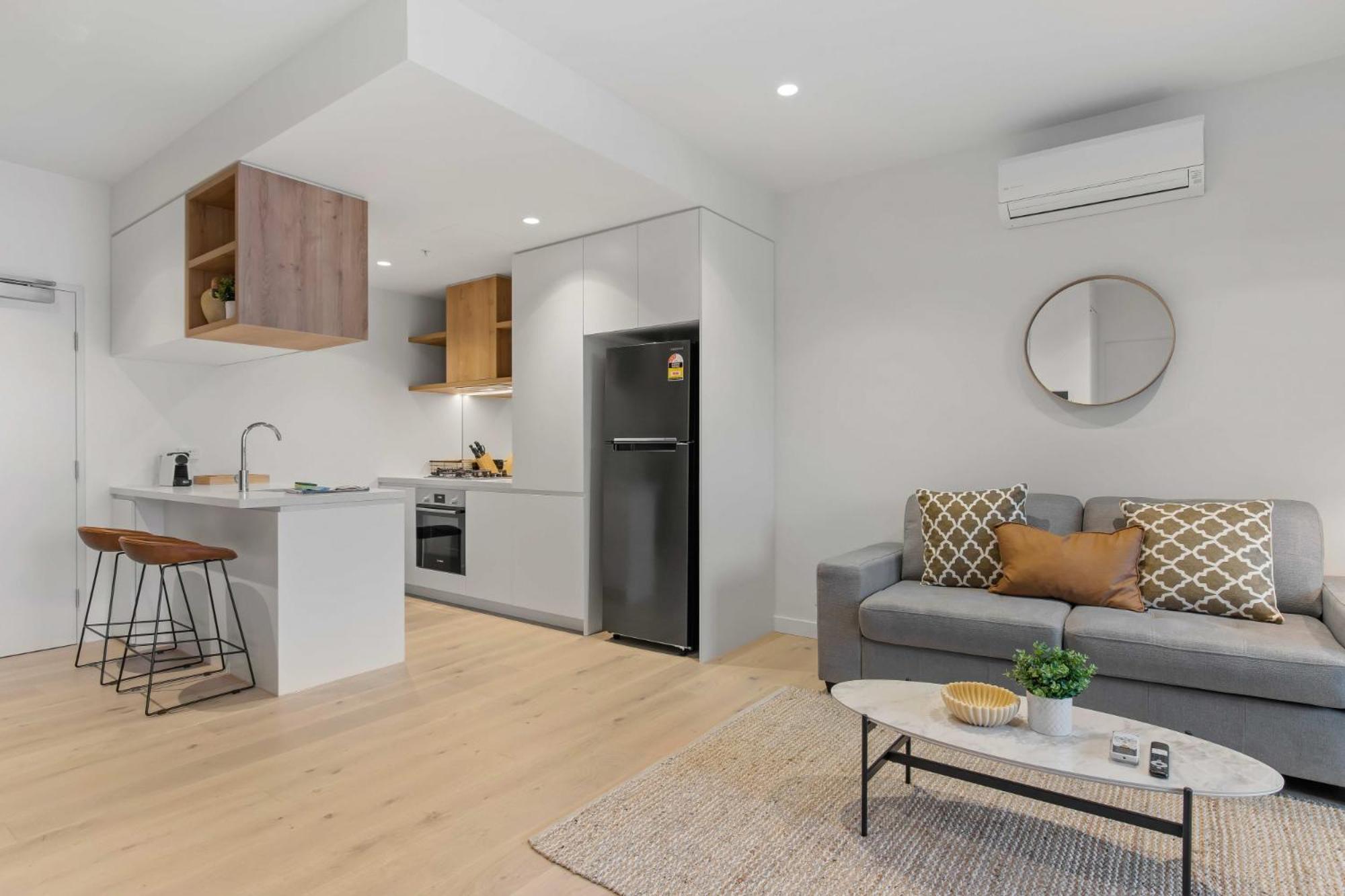 Southbank 1-bed With Study, Pool And Gym Apartment *