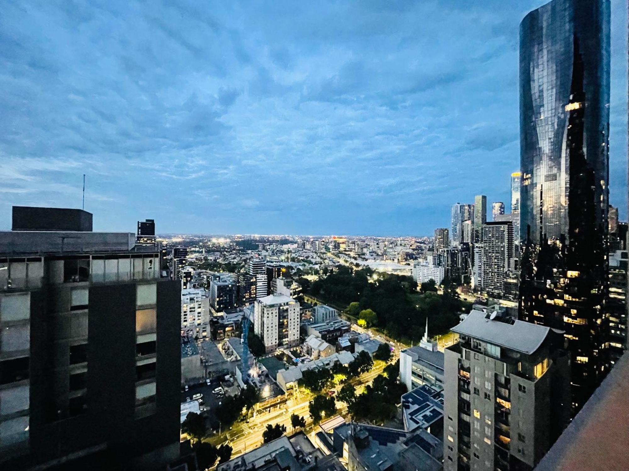 Apartment Mega Style West Side Place Melbourne