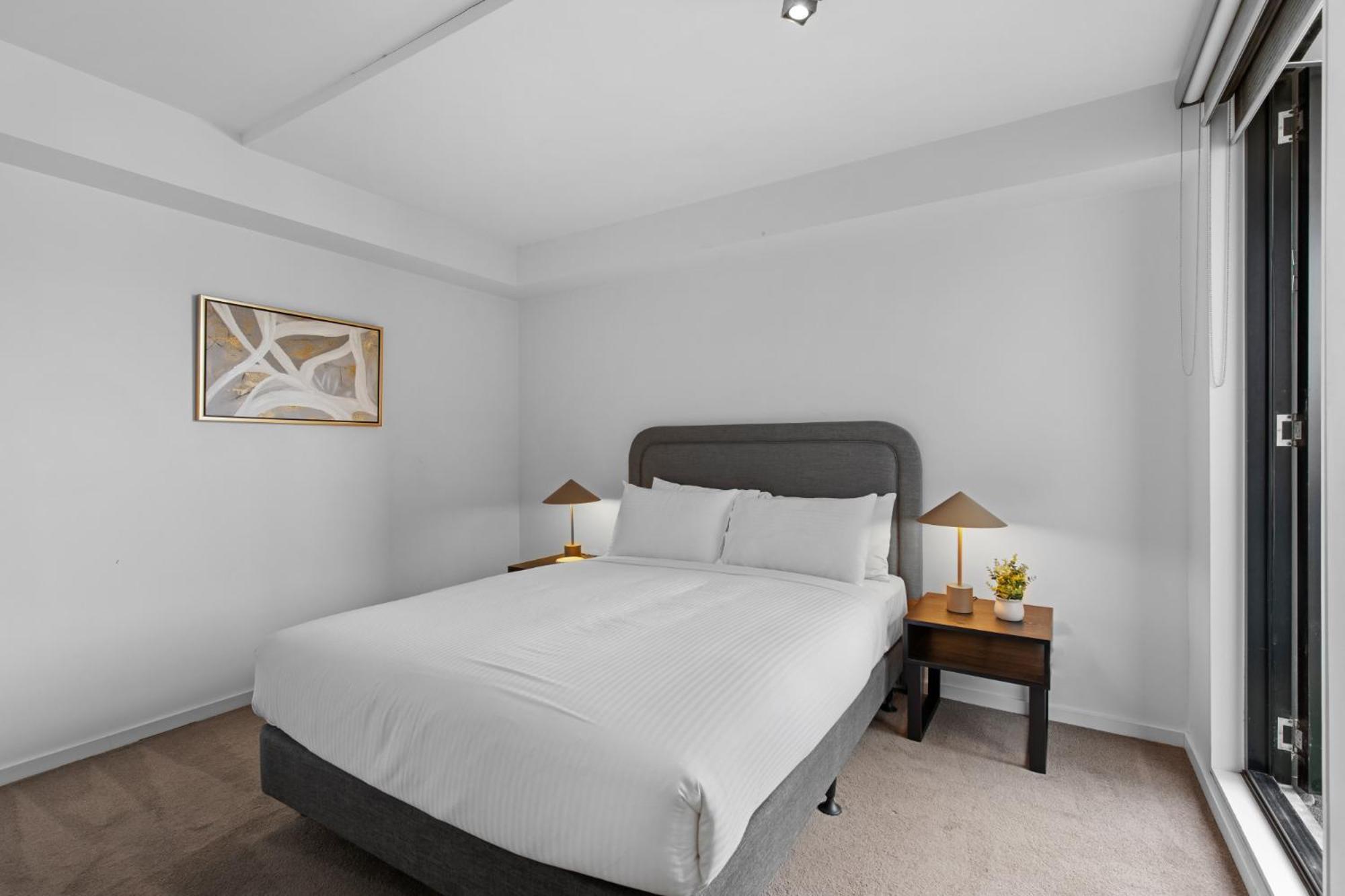 Apartment Lovely 1-bed With Balcony In St Kilda's Heart *
