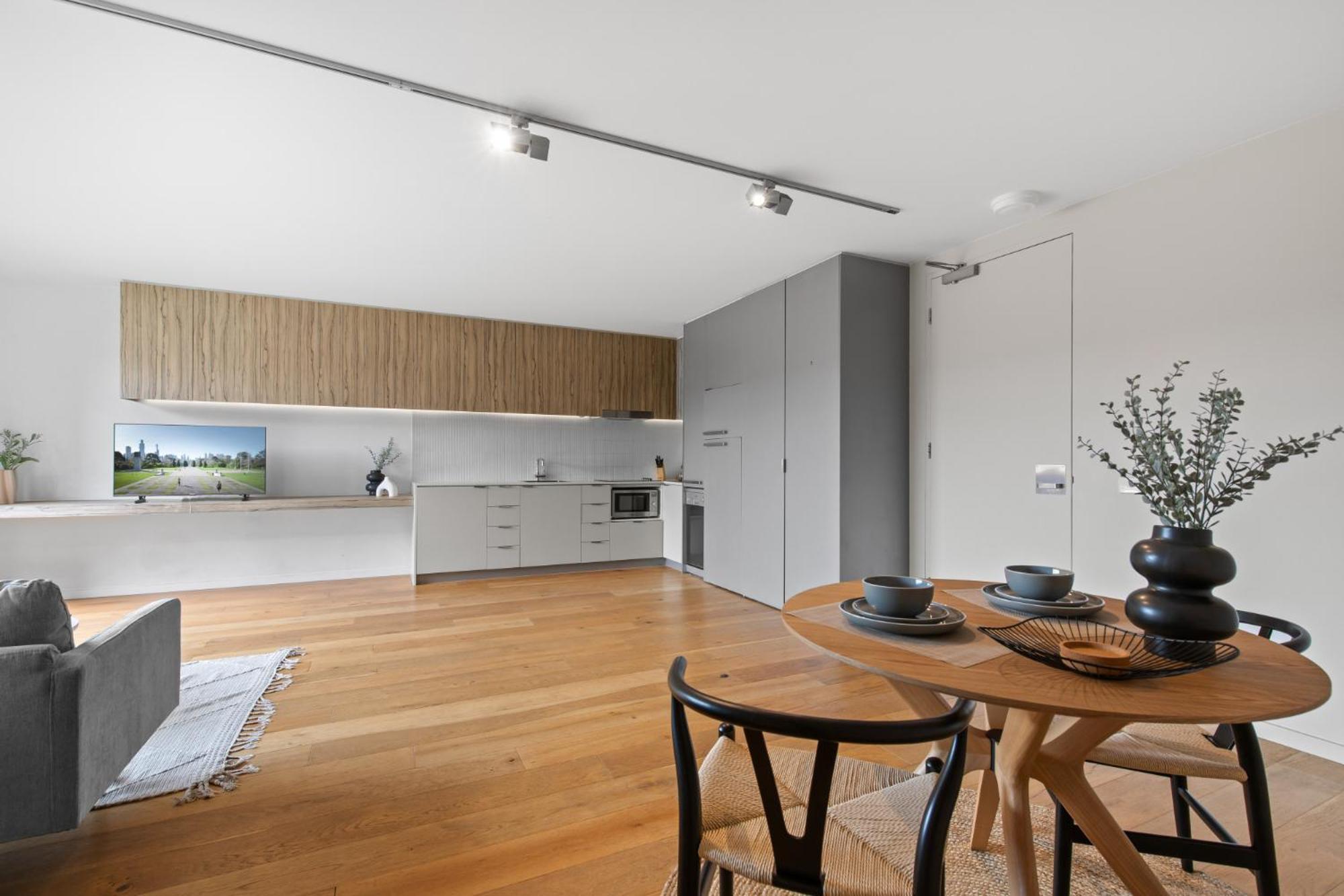 Apartment Lovely 1-bed With Balcony In St Kilda's Heart