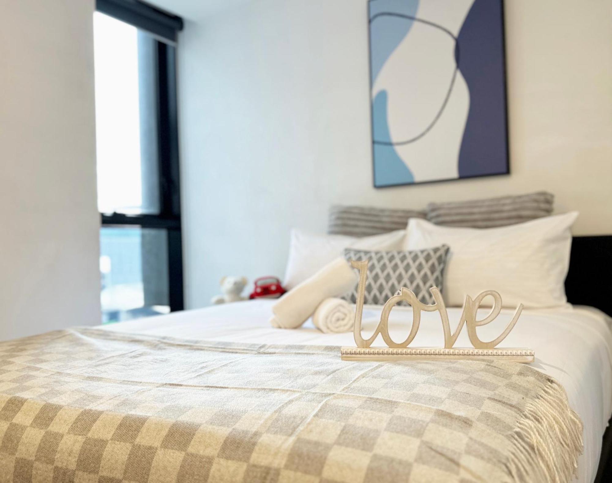 2bed2bath Yarrariver View By Convention And Exhibition Apartment Melbourne