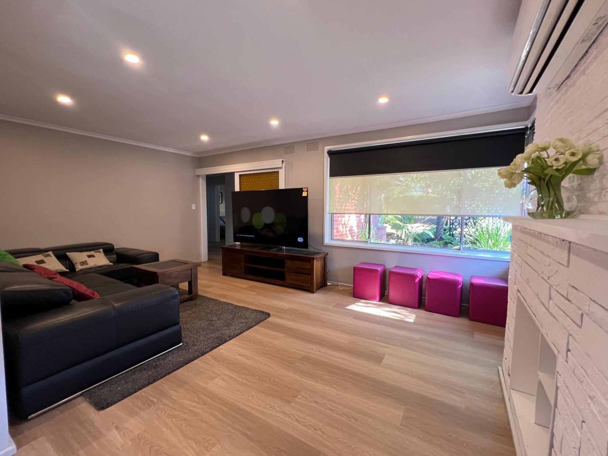 Newly Refurbished House- Superfast Internet Holiday home Melbourne