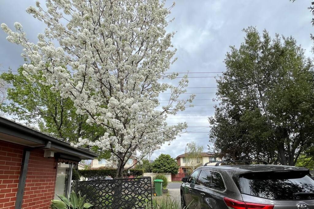 Holiday home Newly Refurbished House- Superfast Internet Melbourne
