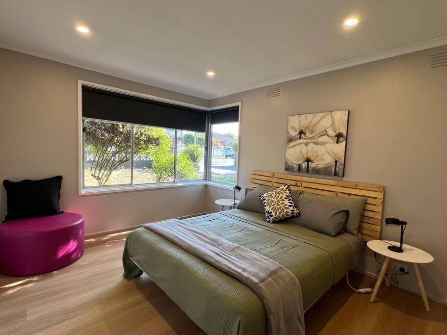 Newly Refurbished House- Superfast Internet Holiday home