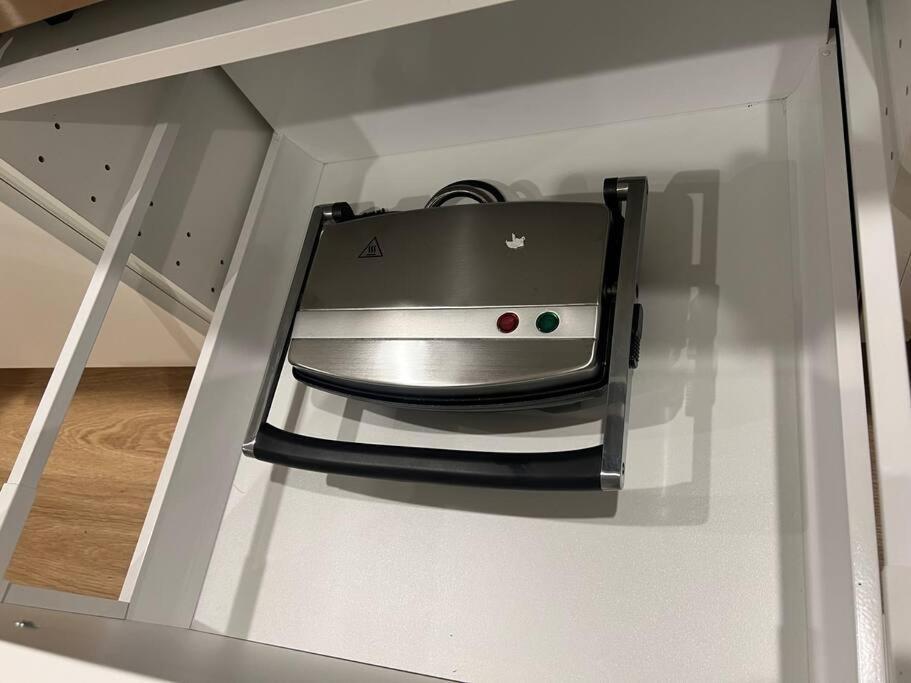 Newly Refurbished House- Superfast Internet * Melbourne