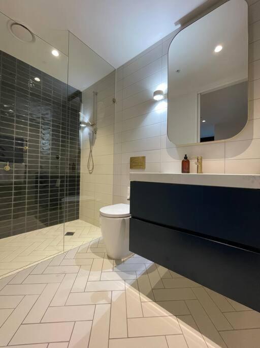 Boulevard Retreat 2b2b In With Pool Apartment