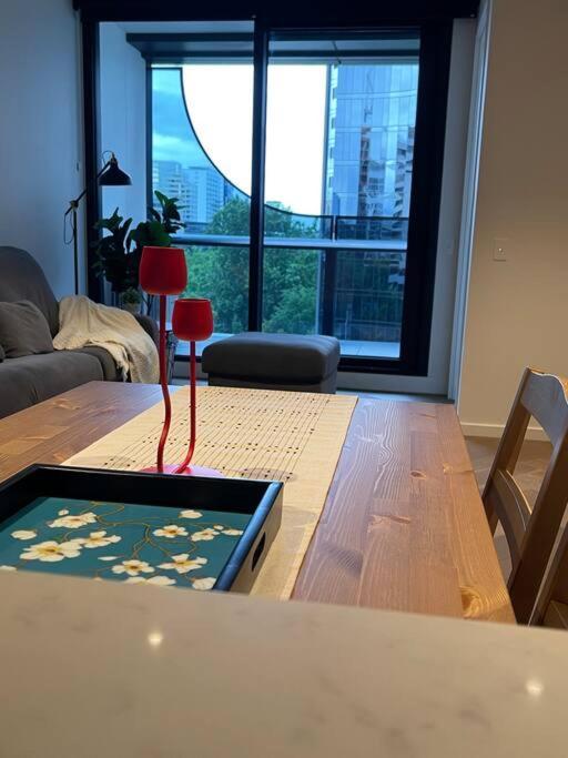 Boulevard Retreat 2b2b In With Pool * Melbourne