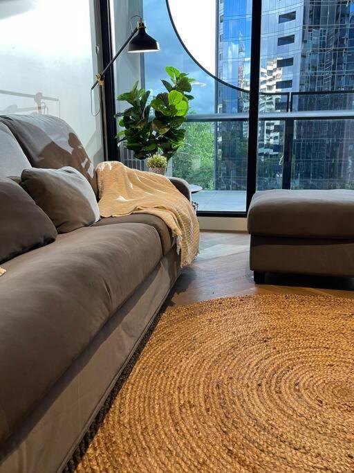 Boulevard Retreat 2b2b In With Pool Apartment Melbourne