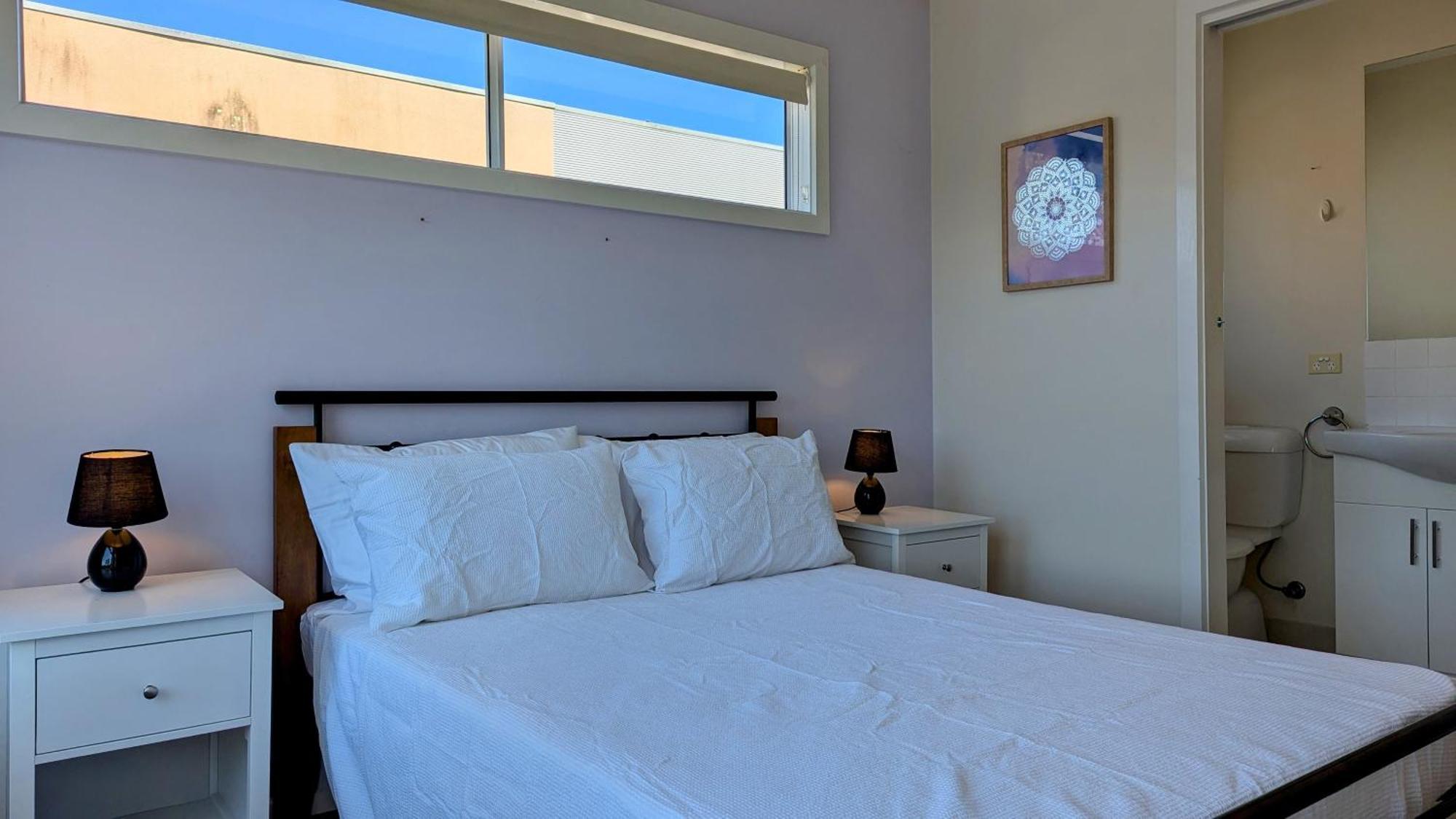 Retreat Townhouse Pentridge Village *
