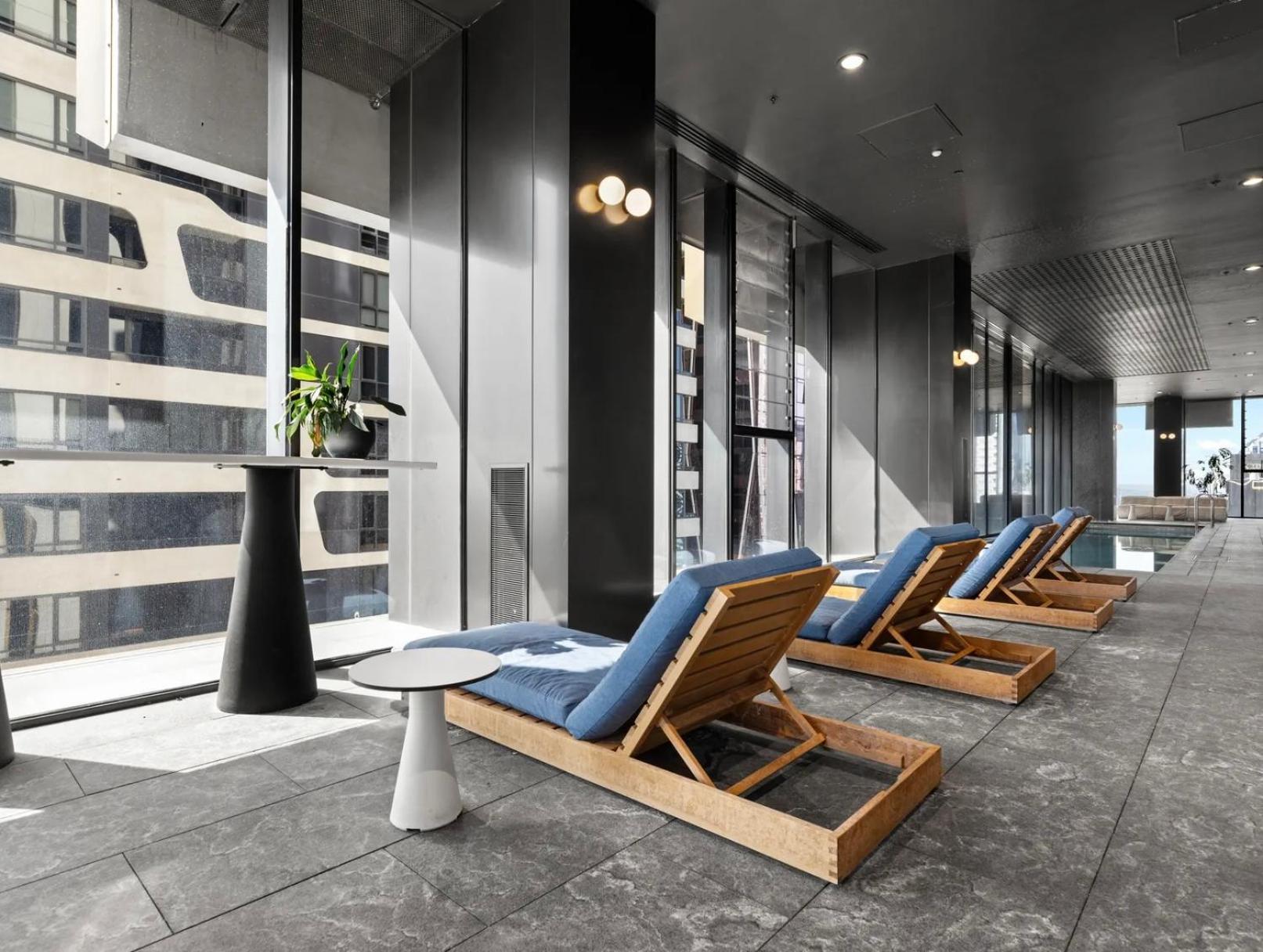 2 Bedroom In Cbd Apartment Melbourne