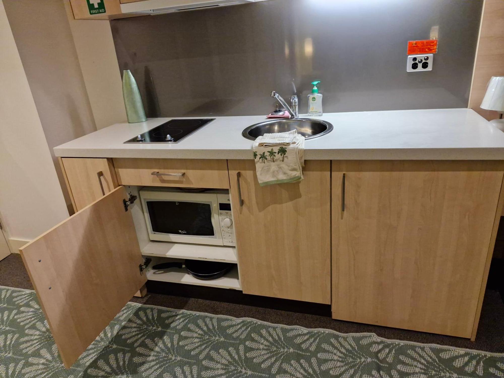Apartment Cool 1 Bedroom Melbourne
