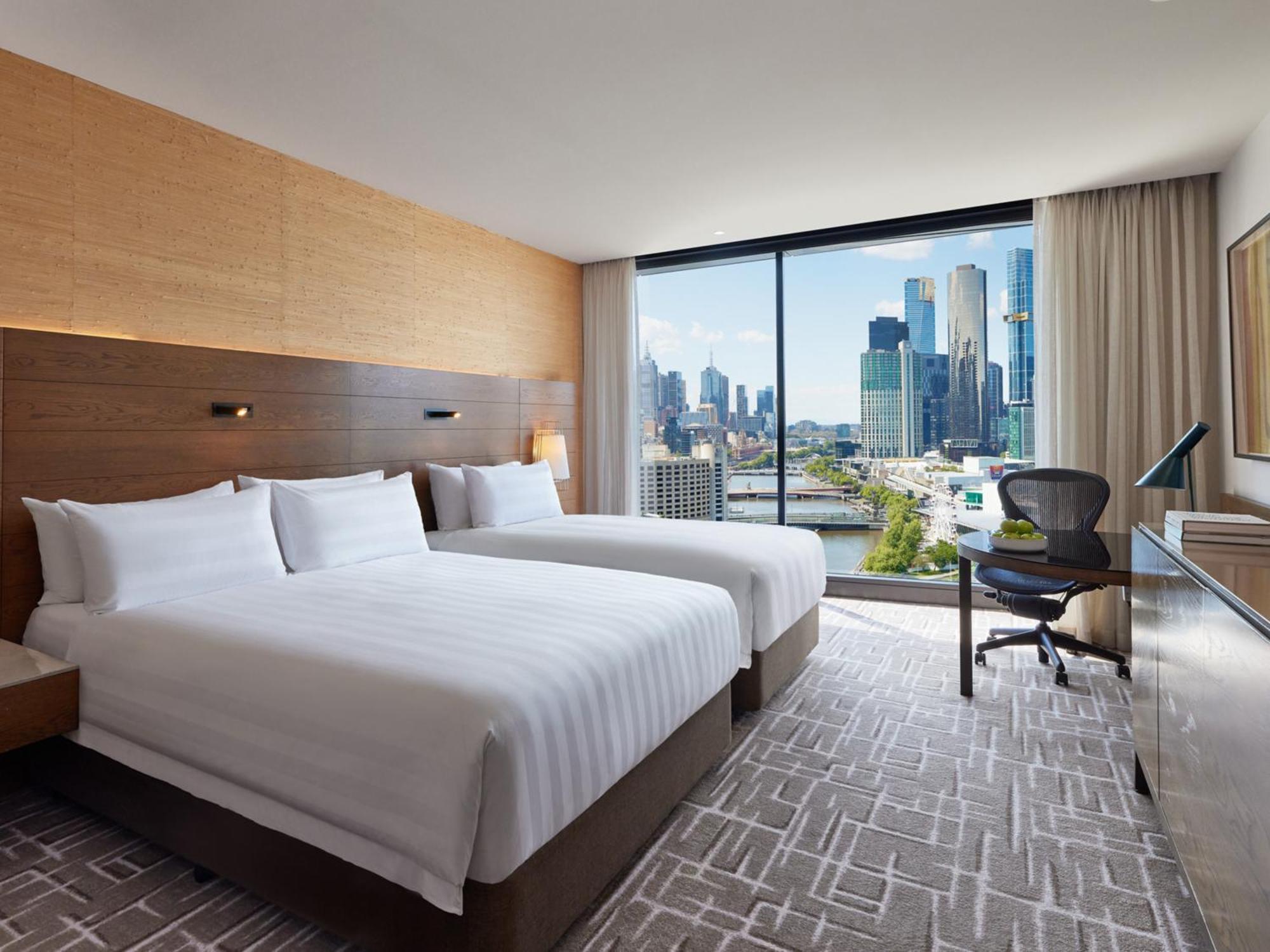 Pan Pacific 5*