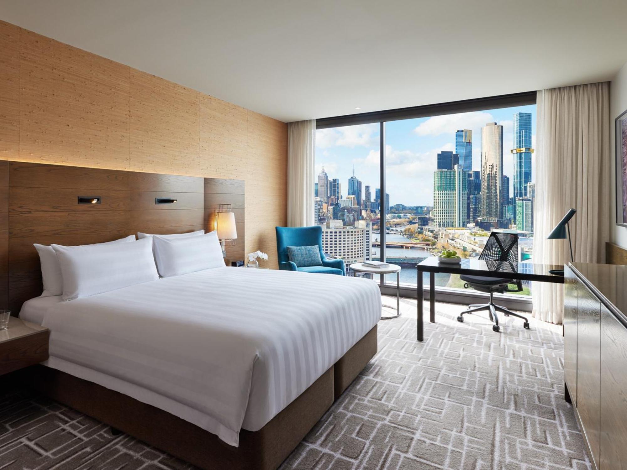 Pan Pacific 5*