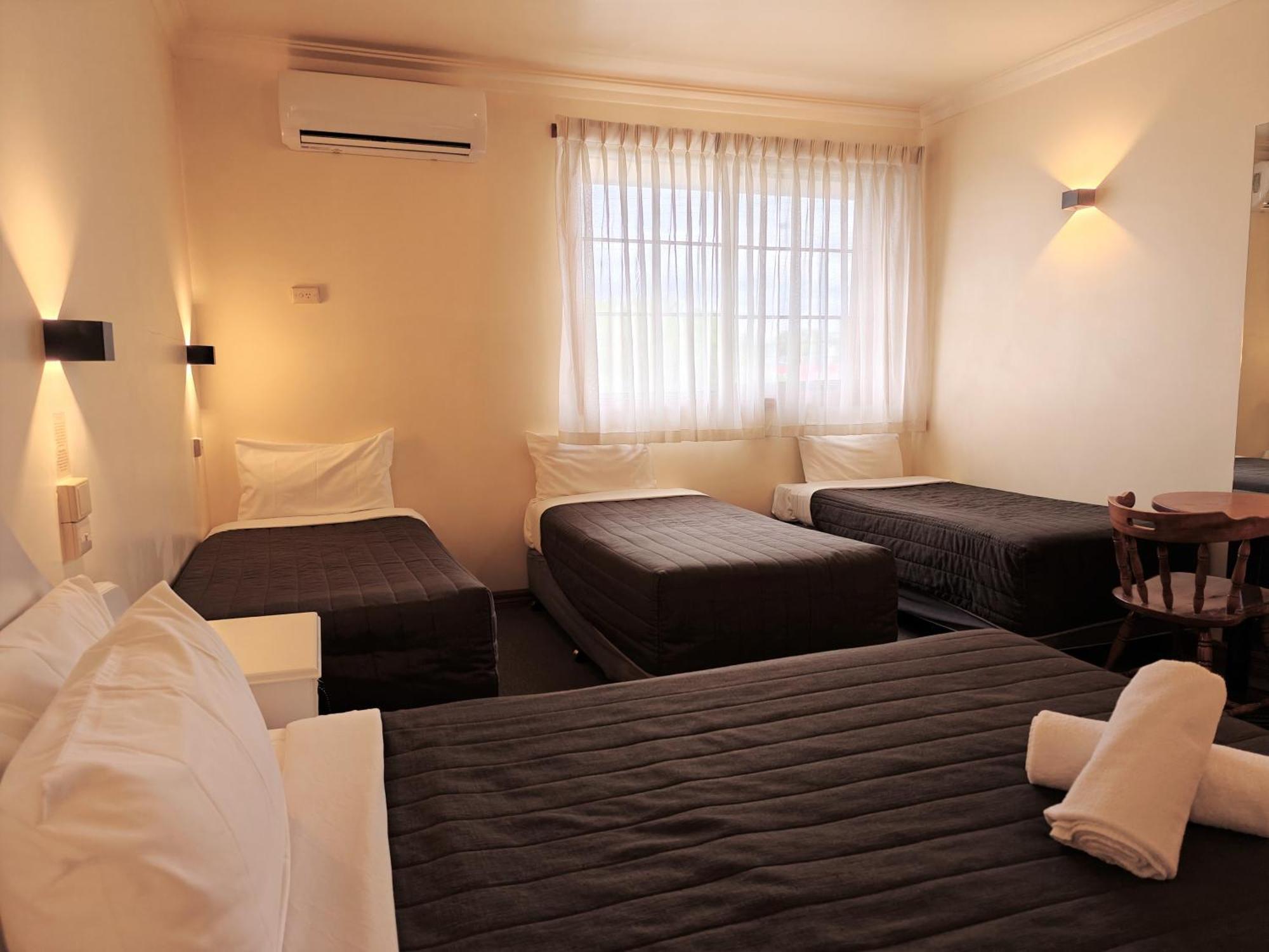 Motel St Georges Motor 3*