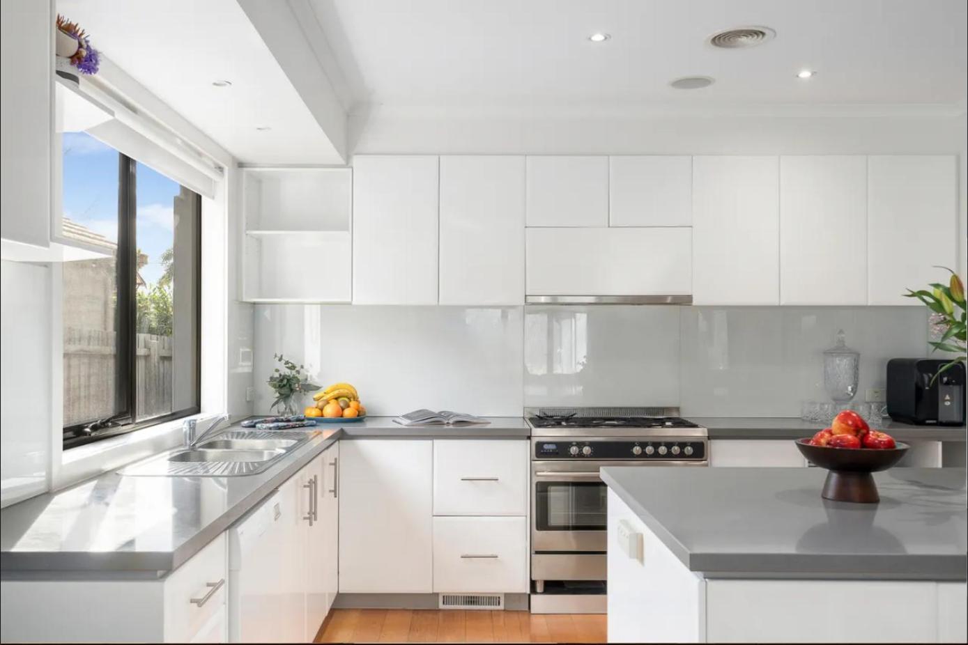 Spacious, Cozy & Entertaining 4br House *