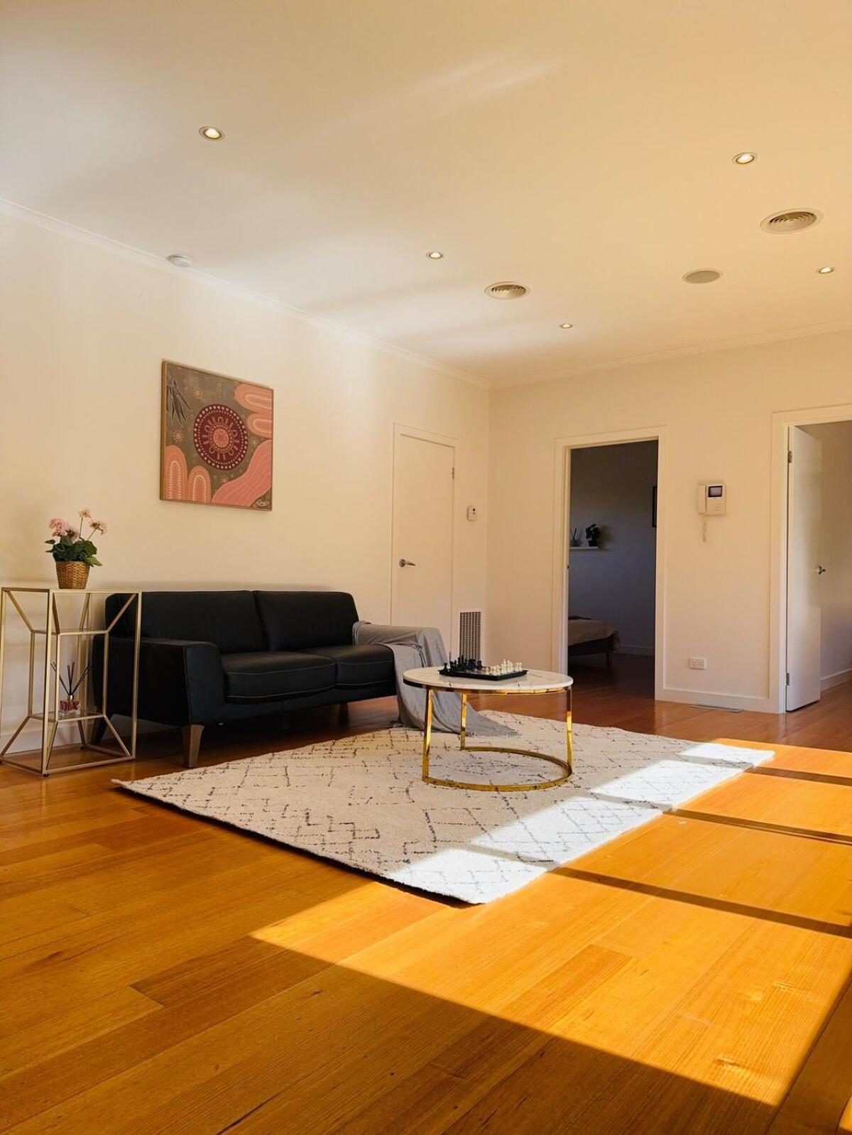Spacious, Cozy & Entertaining 4br House