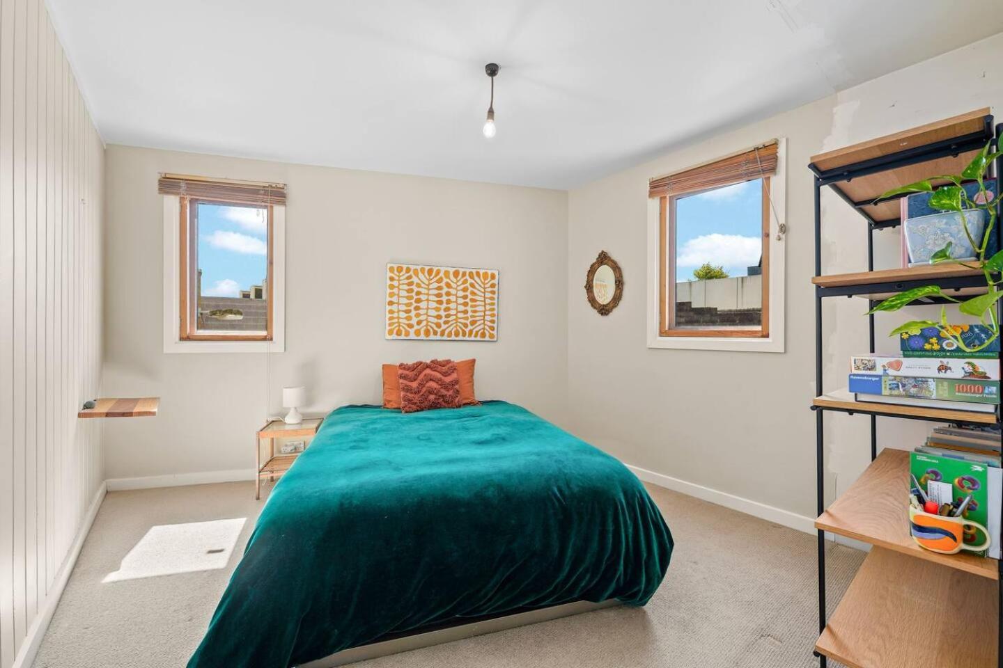 Bright Bedroom In Beautiful House In Preston Close To The Action! Melbourne