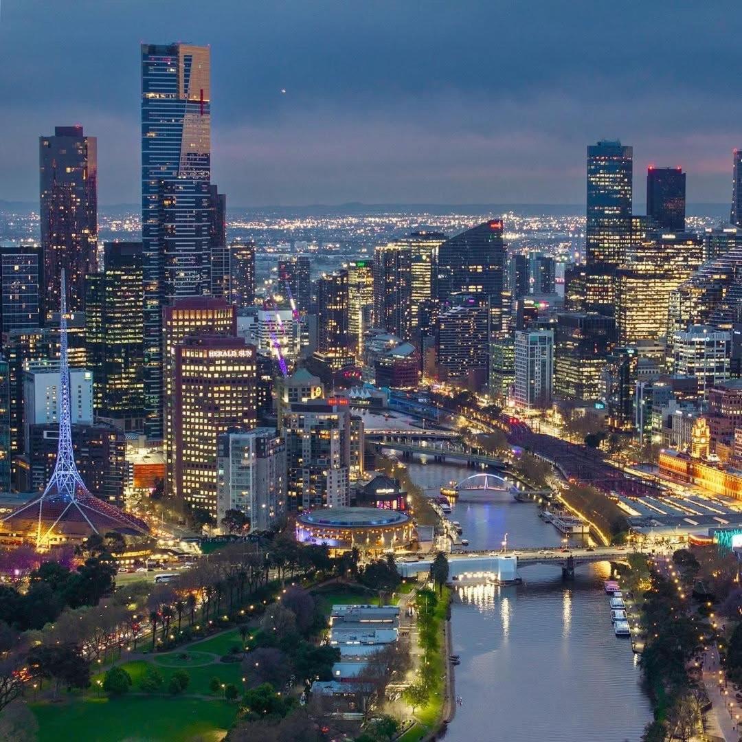 Lonsdale St Cbd Family With Free Parking * Melbourne