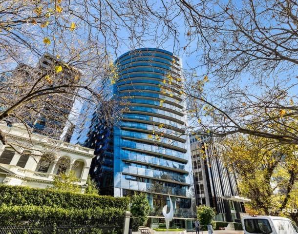 Boulevard Retreat 2b2b In With Pool Melbourne