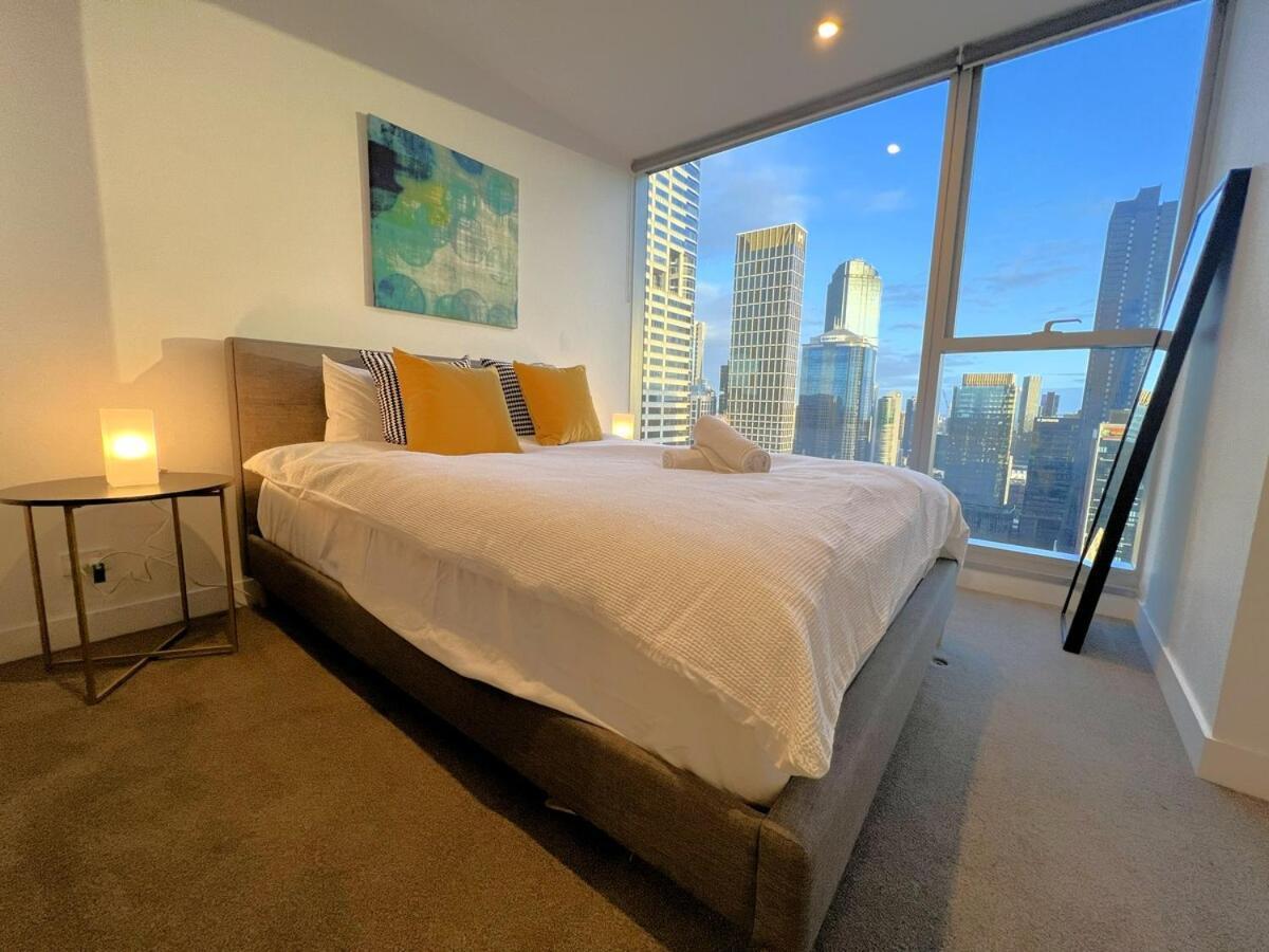 2 Bedroom 2bath, Free Parking, Southern Cross, Lvl 36